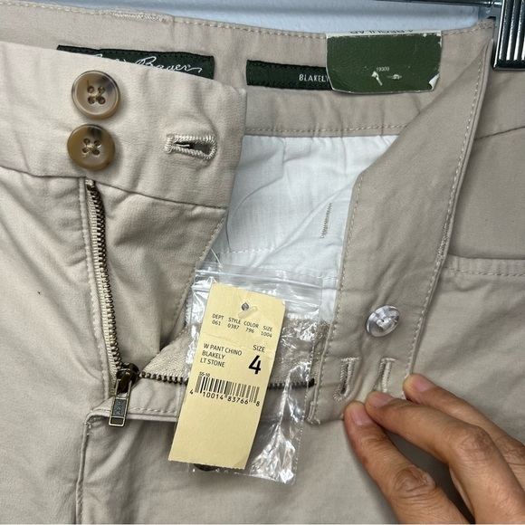 Eddie Bauer Blakely Fit Pants Women's Size 4 short tan Chino mid Rise Stretch - Picture 4 of 8
